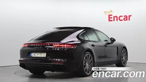Porsche Panamera, 2018 — миниатюра 2
