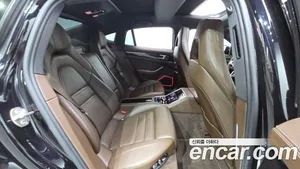 Porsche Panamera, 2018 — миниатюра 12