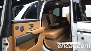 Rolls-Royce Cullinan, 2023 — миниатюра 11
