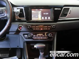 Kia Niro, 2017 — миниатюра 11