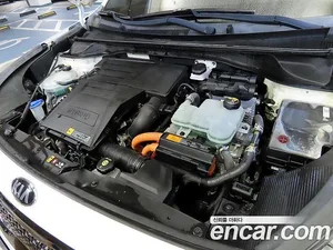 Kia Niro, 2017 — миниатюра 19