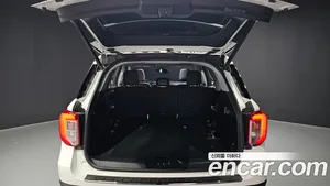 Ford Explorer, 2022 — миниатюра 20