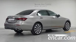Mercedes-Benz E-Class, 2022 — миниатюра 2