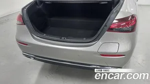 Mercedes-Benz E-Class, 2022 — миниатюра 11