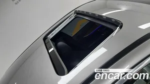 Mercedes-Benz E-Class, 2022 — миниатюра 12