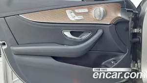 Mercedes-Benz E-Class, 2022 — миниатюра 15