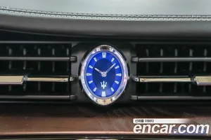 Maserati Quattroporte, 2020 — миниатюра 14