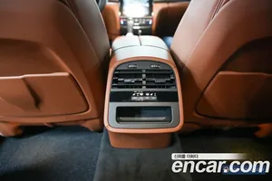 Maserati Quattroporte, 2020 — миниатюра 18