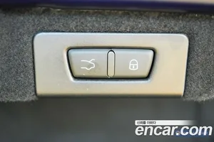 Maserati Quattroporte, 2020 — миниатюра 20