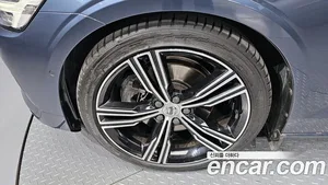 Volvo S60, 2019 — миниатюра 5