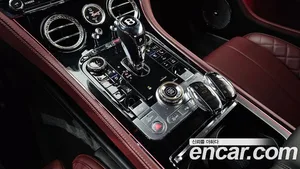 Bentley Continental, 2020 — миниатюра 9