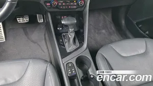 Kia Niro, 2017 — миниатюра 12