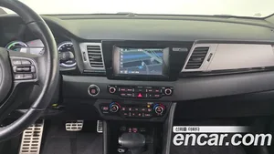 Kia Niro, 2017 — миниатюра 20