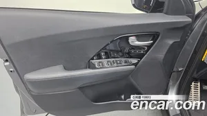 Kia Niro, 2017 — миниатюра 14