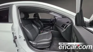 Hyundai Avante, 2017 — миниатюра 13