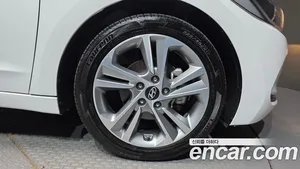 Hyundai Avante, 2017 — миниатюра 7