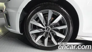 Audi A4, 2023 — миниатюра 5