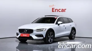 Volvo V60, 2021 — миниатюра 1