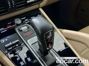 Porsche Cayenne, 2023 — миниатюра 17