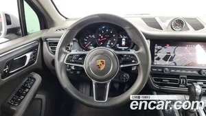 Porsche Macan, 2021 — миниатюра 18