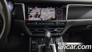 Porsche Macan, 2021 — миниатюра 19