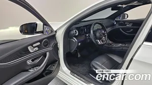 Mercedes-Benz E-Class, 2020 — миниатюра 13