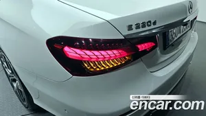 Mercedes-Benz E-Class, 2020 — миниатюра 9