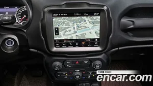 Jeep Renegade, 2022 — миниатюра 19