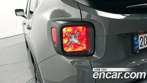 Jeep Renegade, 2022 — миниатюра 9