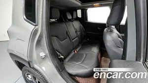 Jeep Renegade, 2022 — миниатюра 16