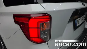Ford Explorer, 2020 — миниатюра 9