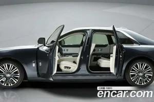 Rolls-Royce Ghost, 2021 — миниатюра 9