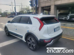 Kia Niro, 2022 — миниатюра 4