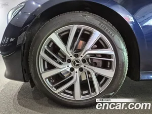 Mercedes-Benz E-Class, 2025 — миниатюра 5