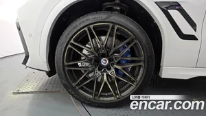 BMW X6M, 2023 — миниатюра 5