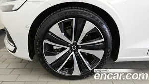 Volvo S60, 2023 — миниатюра 5