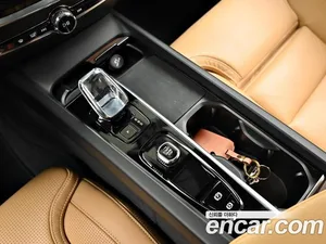 Volvo S60, 2023 — миниатюра 12