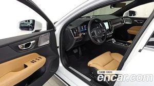 Volvo S60, 2023 — миниатюра 13