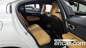 Volvo S60, 2023 — миниатюра 17
