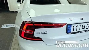 Volvo S60, 2023 — миниатюра 9
