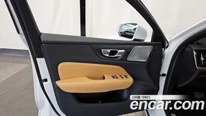Volvo S60, 2023 — миниатюра 14