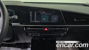 Kia Niro, 2022 — миниатюра 13