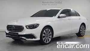 Mercedes-Benz E-Class, 2023 — миниатюра 1