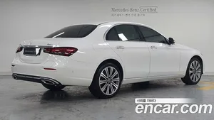 Mercedes-Benz E-Class, 2023 — миниатюра 2