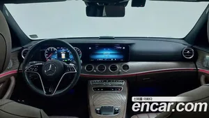 Mercedes-Benz E-Class, 2023 — миниатюра 7
