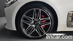 Kia Stinger, 2023 — миниатюра 5
