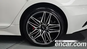 Kia Stinger, 2023 — миниатюра 7