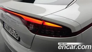 Kia Stinger, 2023 — миниатюра 9