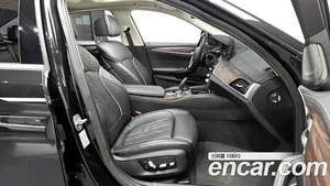 BMW 5-Series, 2022 — миниатюра 11