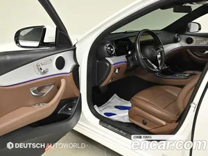 Mercedes-Benz E-Class, 2021 — миниатюра 11
